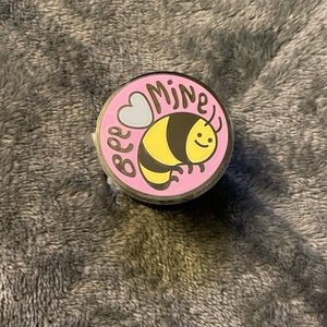 Bee Mine Pop Socket